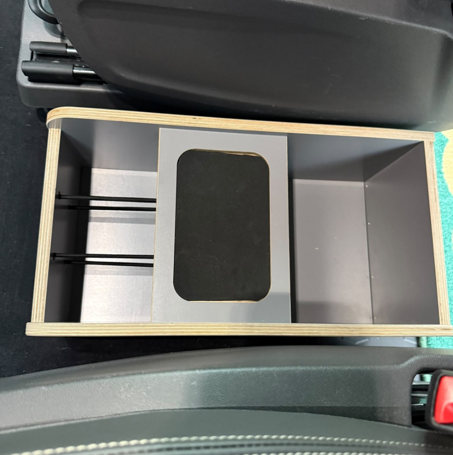 Aufbewahrungsbox für die Mittelkonsole