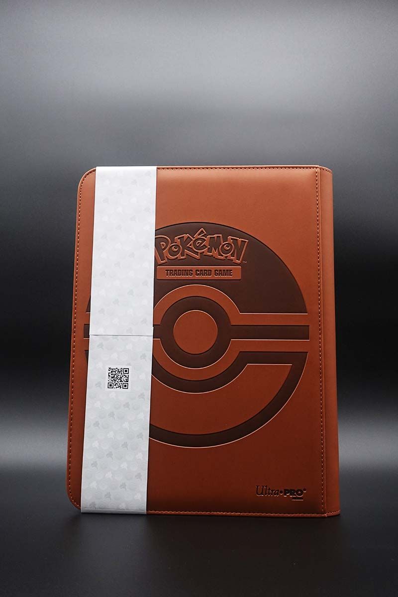 Ultra Pro - 9 Pocket Zip Binder - Eevee