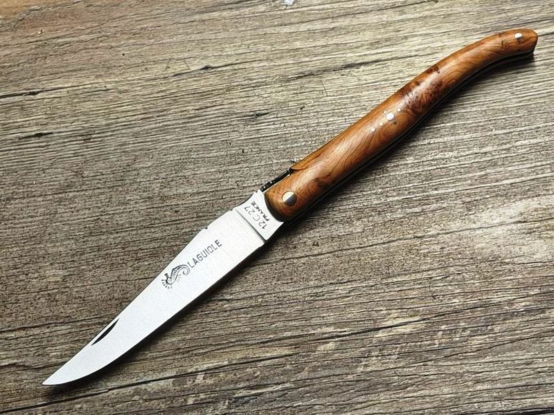 Laguiole Voller Griff, Serie Luxe, 12 cm, Griff Wacholder, Etui, Schmiede ARTO