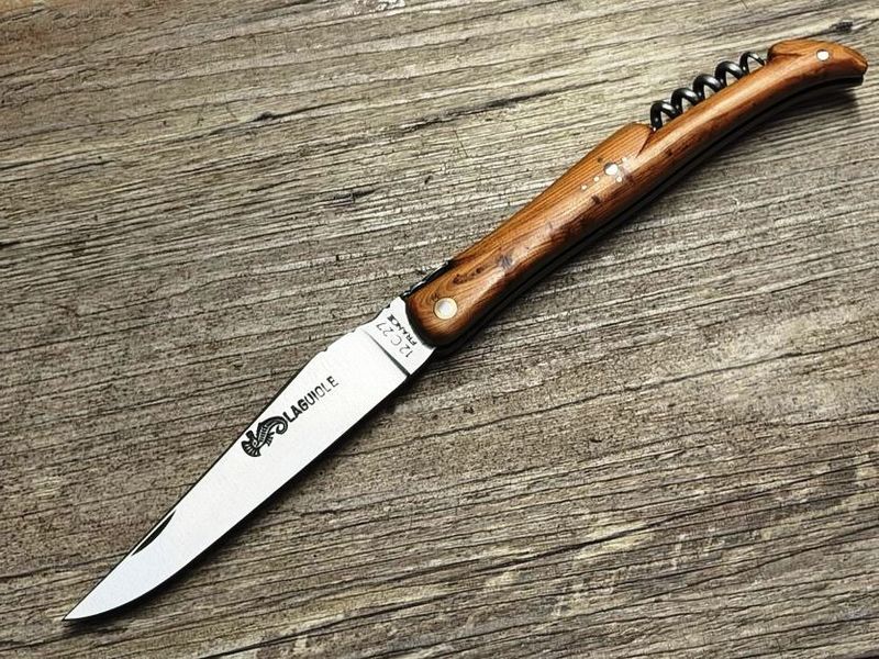 Laguiole Voller Griff mit Korkenzieher, Serie Luxe, 12 cm, Griff Wacholder, Etui, Schmiede ARTO