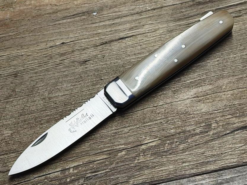 Couteau Chasse  Douris Chastel, Modell Hallali, Griff geflammte Hornspitze, schweres Jagdmesser mit Back-Lock-Verriegelung,  Coutellerie Goyon-Chazeau, Messer Nr. 2