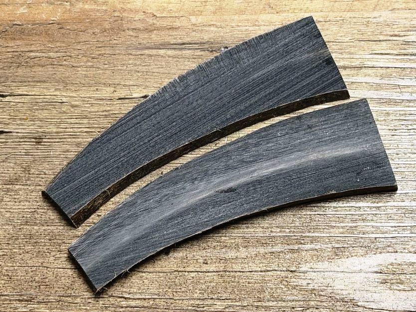 Satz Griffschalen schwarze Hornspitze vom Zebu Rind mm, für alle hier eingestellten Messerbausätze Satz Griffschalen schwarze Hornspitze vom Zebu Rind mm, für alle hier eingestellten Messerbausätze