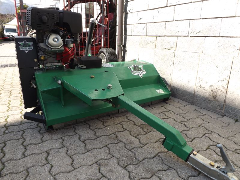 TRINCIATRICE PER QUAD USATA A SCOPO DIMOSTRATIVO/PUBBLICITARIO