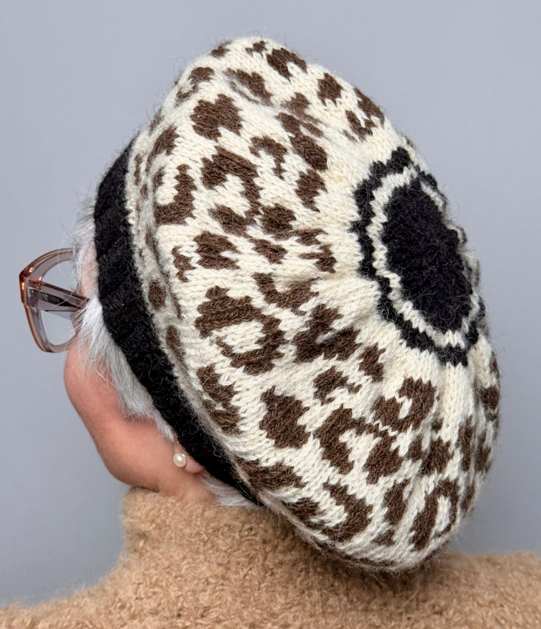 Baskenmütze & Handstulpen »Leo« – Strickanleitung im 2er-Set Baskenmütze & Handstulpen »Leo« – Strickanleitung im 2er-Set
