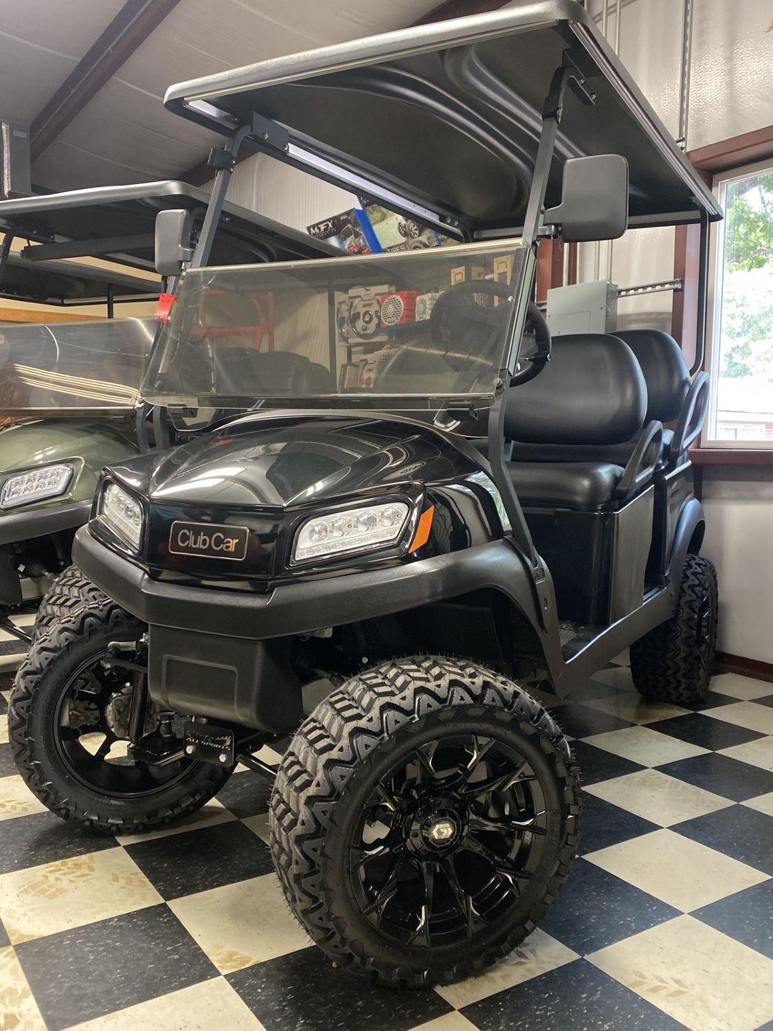 JUST ARRIVED!!! 2027 CLUB CAR 4 PASSENGER FORWARD FACING SEATS!!