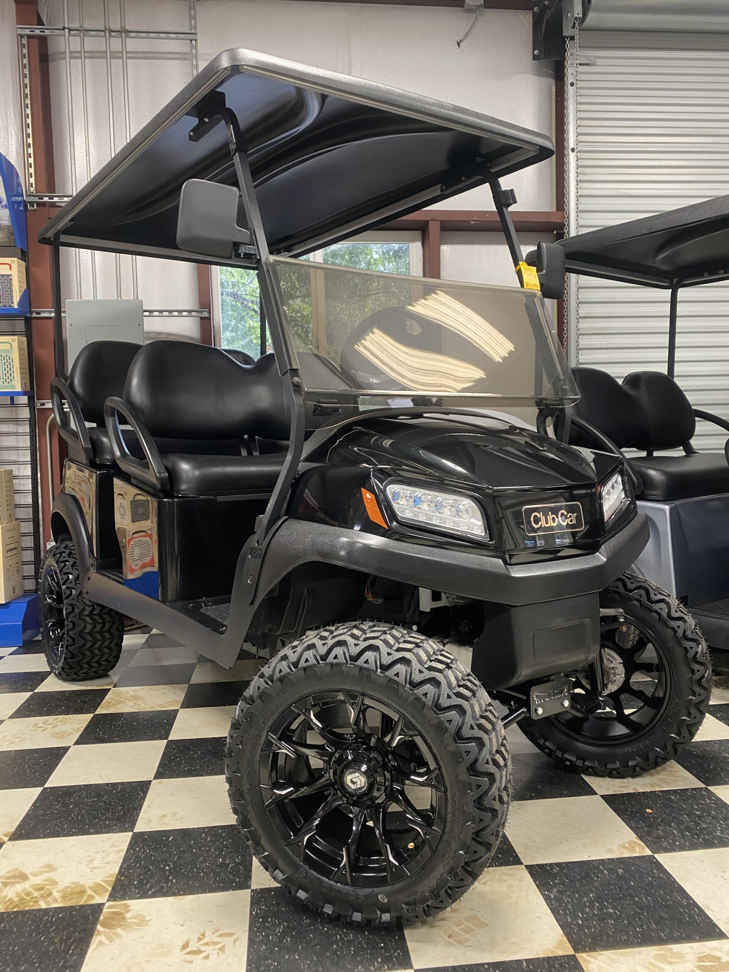 JUST ARRIVED!!! 2027 CLUB CAR 4 PASSENGER FORWARD FACING SEATS!!