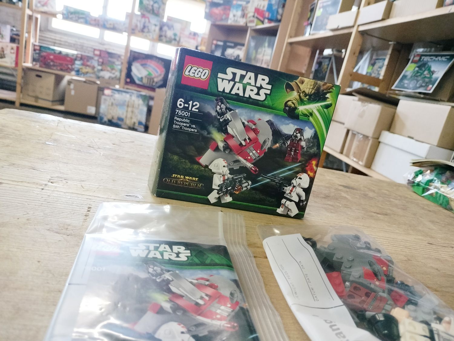 Lego Star Wars 75001 Republic Troopers vs. Sith Troopers OVP