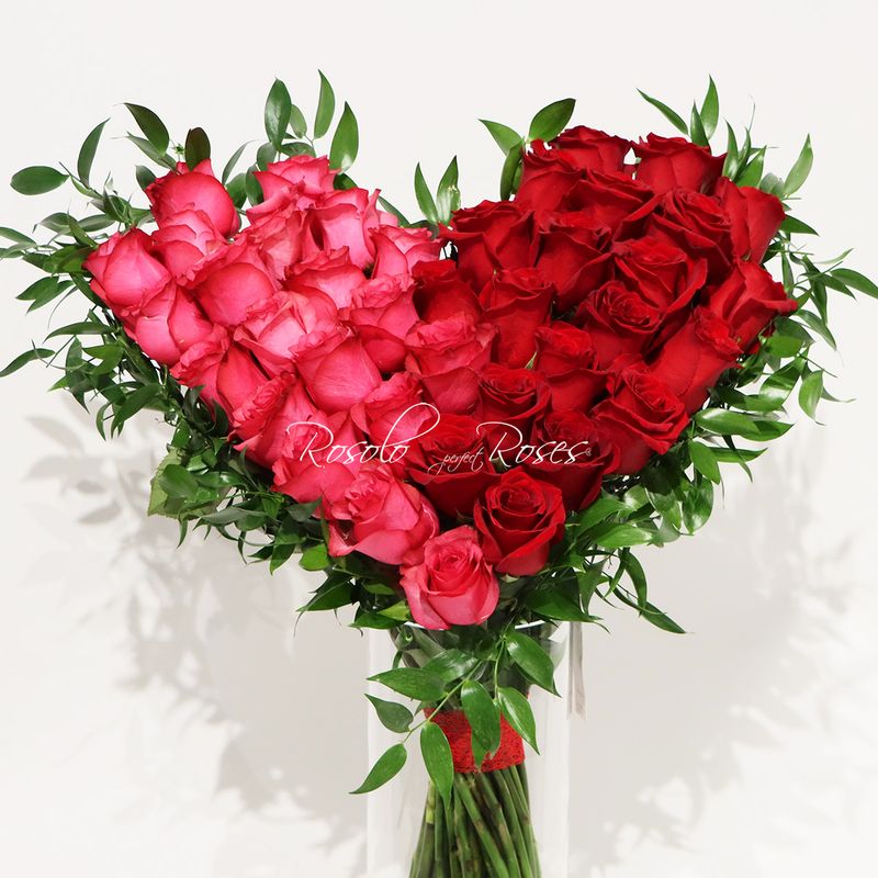 Somptueux bouquet coeur, en rouge et fuchsia