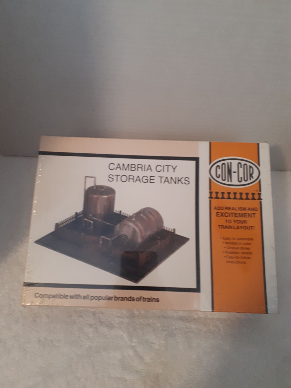 HO Cambria City Storage Tanks