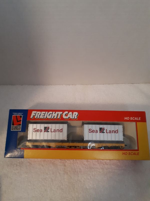 HO Scale Flat Freight Car with Containers SEALAND