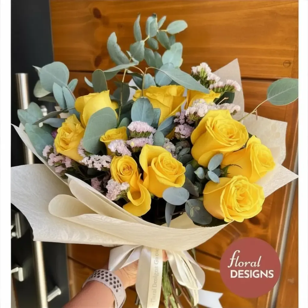 Bouquet sunshine de 12 rosas