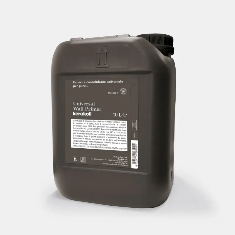 Tanica di Universal Wall Primer Kerakoll, primer consolidante trasparente per il trattamento di intonaci e pareti esterne.