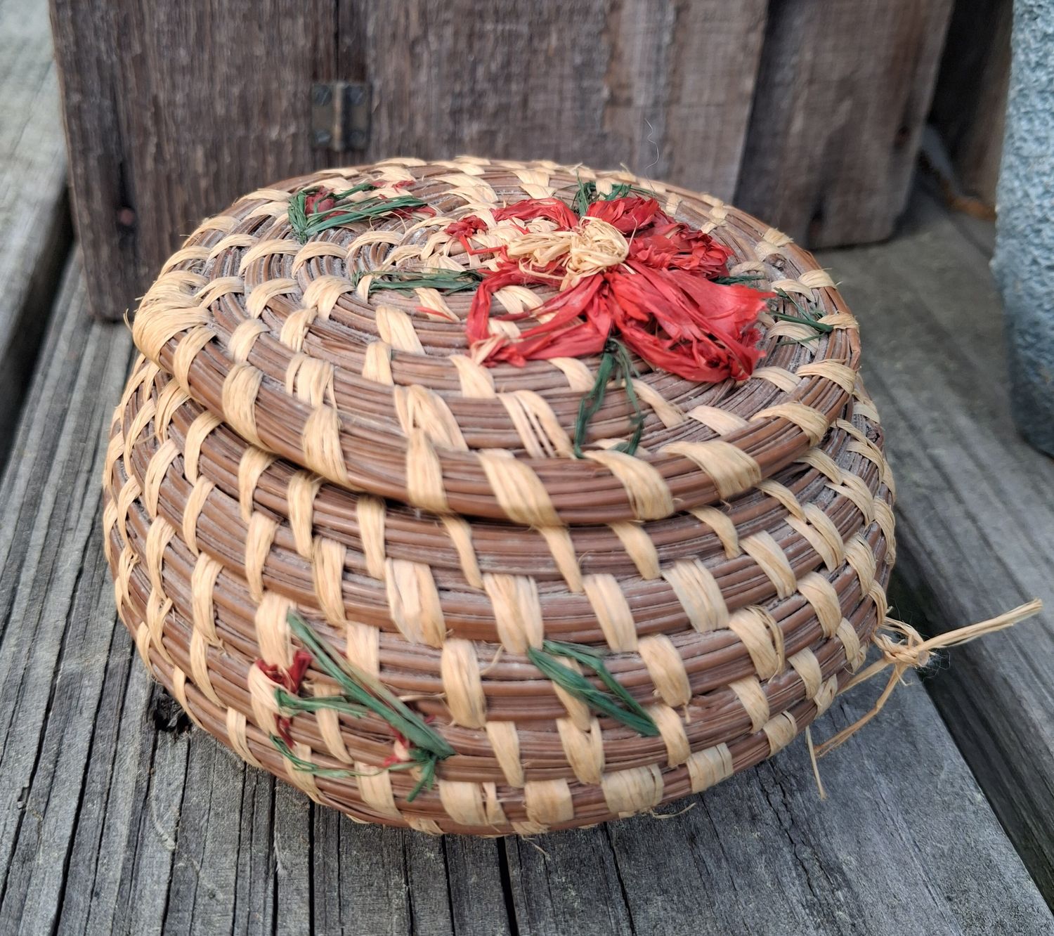 Authentic Vintage Koasati Coushatta Handmade Pine Needle Basket