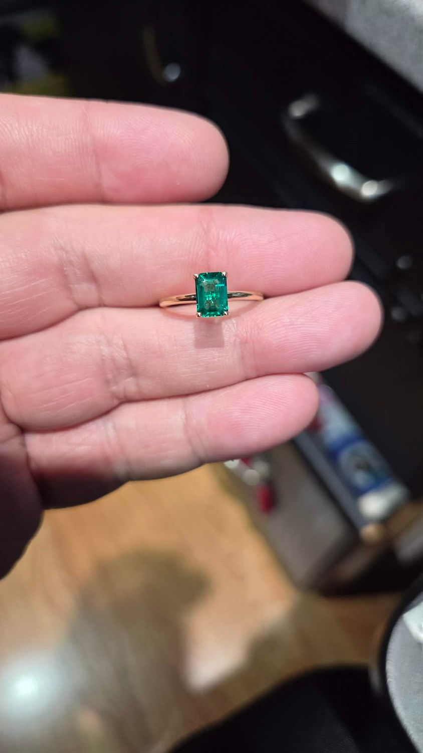 MISC LOAD OF 14K LAB GEMSTONE RINGS!, IF SOLD OUT, I MAY NOT GET FOR AWHILE.: 14K .90 CARAT LAB EMERALD RING 1.76 GRAMS  SZ 6.75 (YELLOW)