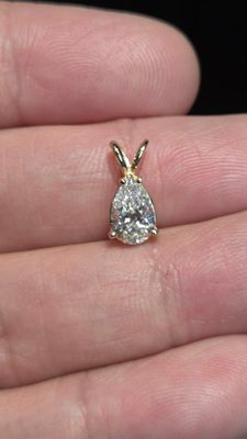 14K 1 CARAT SOLITAIRE PEAR DIAMOND PENDANT (LAB)