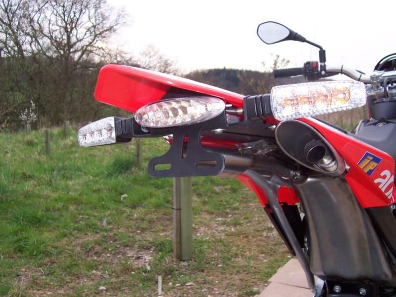 Portamatrículas R&G RACING para Aprilia SXV 450/550