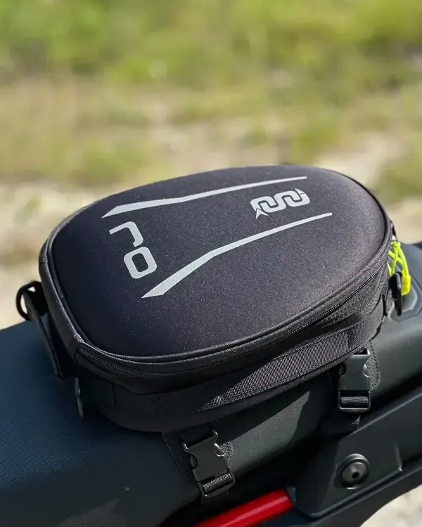 Bolsa de asiento Boost (6 litros) OJ ATMOSFERE METROPOLITANE s.r SEAT BAG REAR BOOST 6L BLACK Bolsa de asiento Boost (6 litros) OJ ATMOSFERE METROPOLITANE s.r SEAT BAG REAR BOOST 6L BLACK