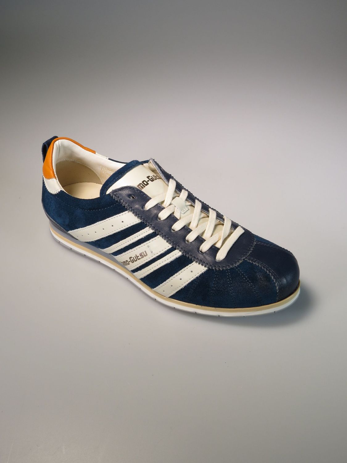 Sportschuhe blau/weiß/orange