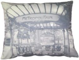 EMELIE-S METROPOLITAN CUSHION MEDIUM