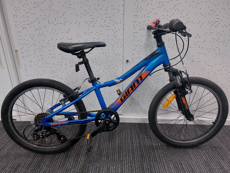 Giant  XTC Jr - Kids - 20 Inch