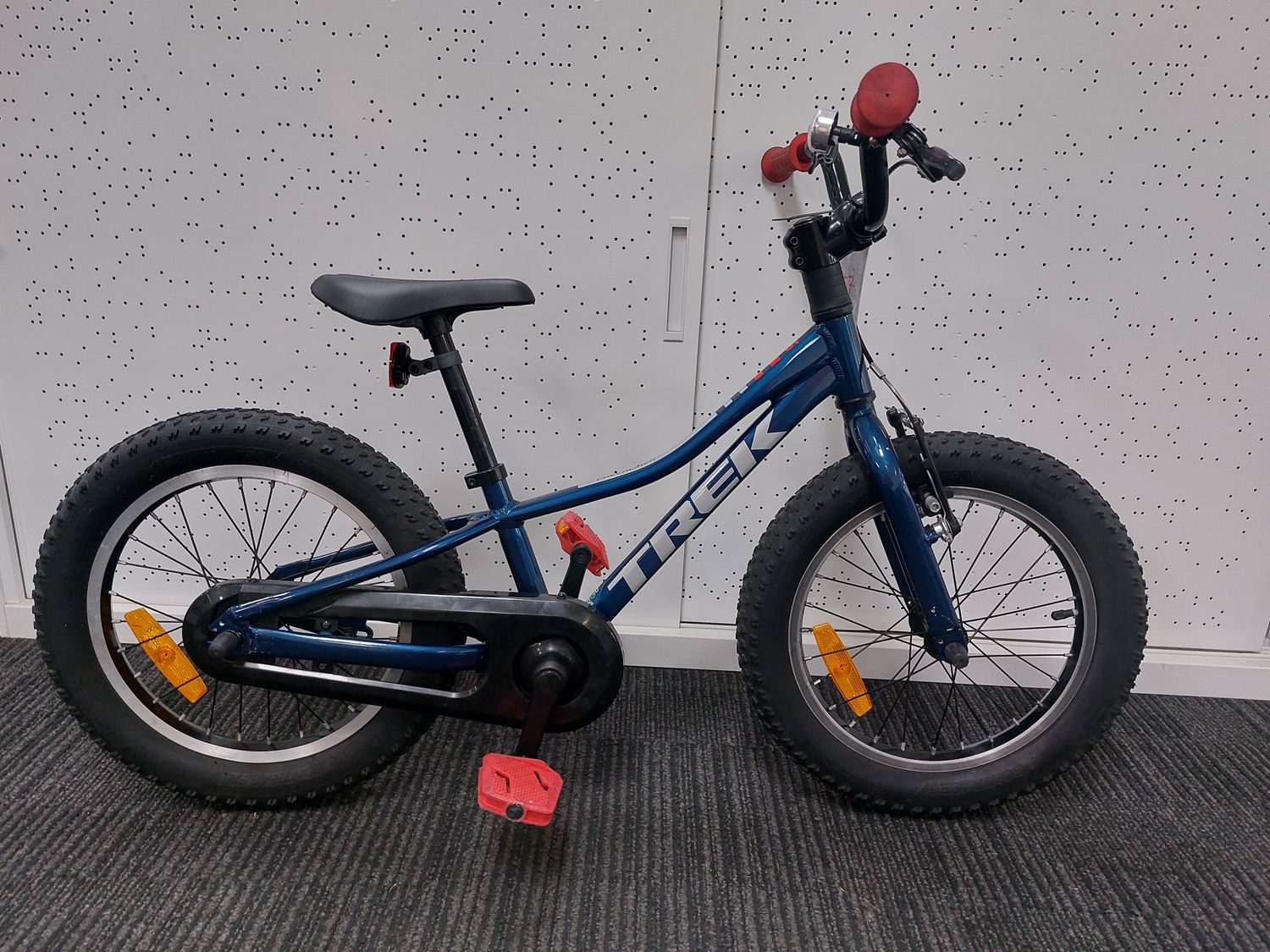 Trek  PreCaliber - Kids - 16 Inch