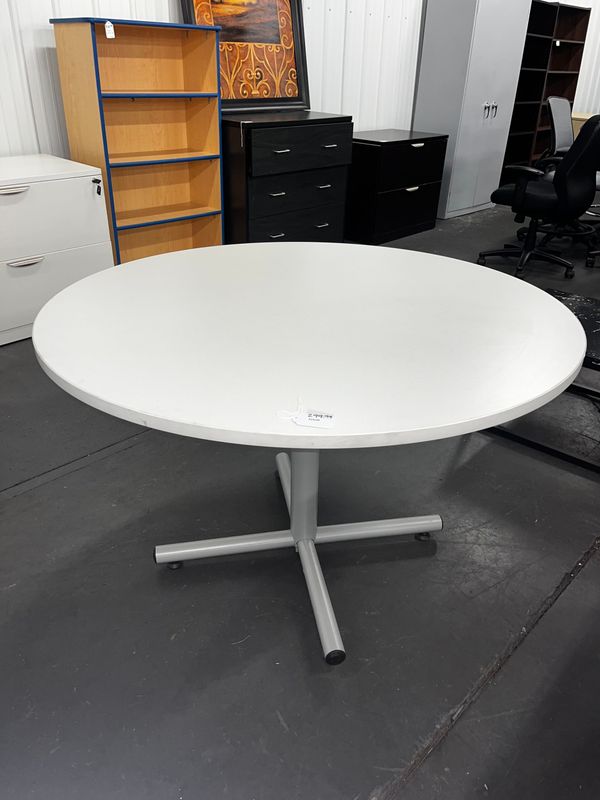 48" White Cafe Table