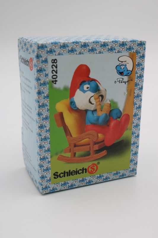 Schleich Super Smurf: Grote Smurf in Schommelstoel