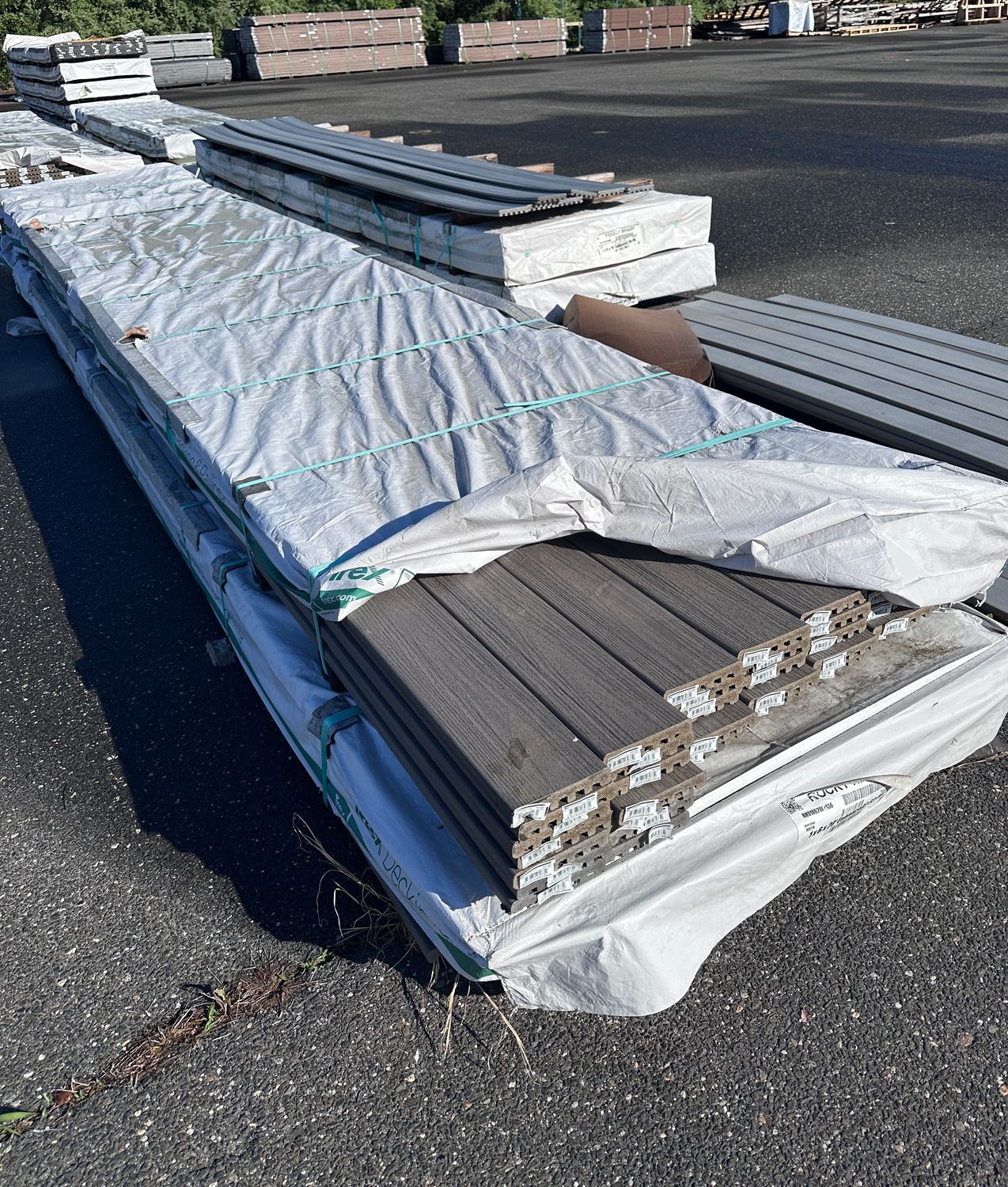 Trex Enhance 1 in. x 6 in. x 16 ft. Rocky Harbor Square Edge Deck Board (Warehouse Seconds) Trex Enhance 1 in. x 6 in. x 16 ft. Rocky Harbor Square Edge Deck Board (Warehouse Seconds)