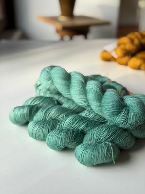 115g TRALLAFITTI plü , Merino, Baby Alpaka, Seide, Single Garn, 400m/100g