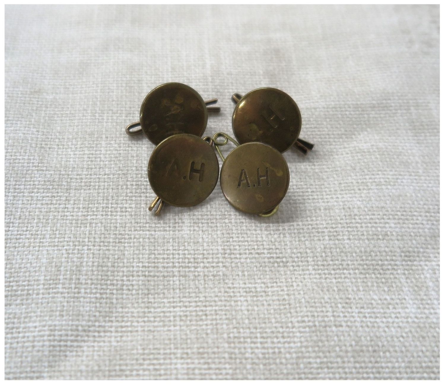 Anglesey Harriers Buttons (4)