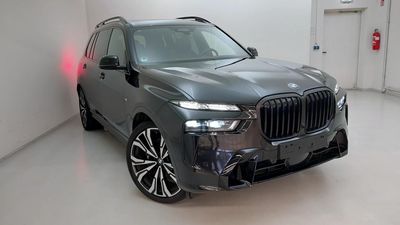 BMW X7 xDrive 40d Mild Hybrid BLACK SAPPHIRE METALLIC (LHD) 01/2025