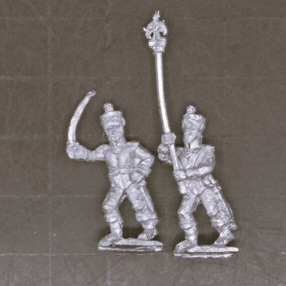 Newline Designs, Napoleonic - French Infantry Officer & Eaglebearer in Shakos Newline Designs, Napoleonic - French Infantry Officer & Eaglebearer in Shakos