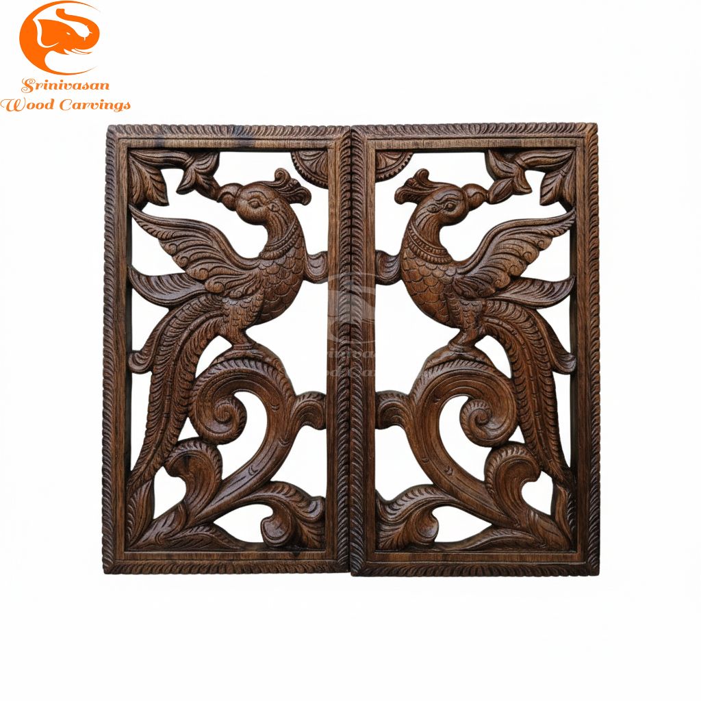 Royal Parrot Wooden Frame – 18 Inches Royal Parrot Wooden Frame – 18 Inches