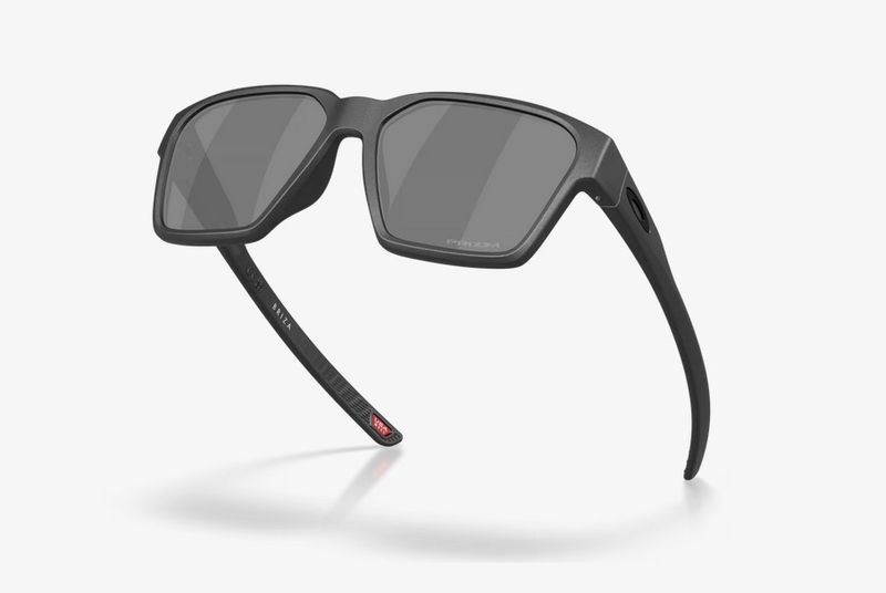 OAKLEY BRIZA OO9497 03 steel / prizm black occhiali