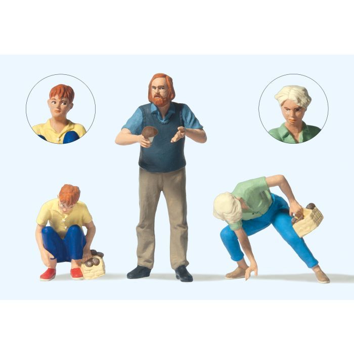 PRS44941 Mushroom Pickers G Scale