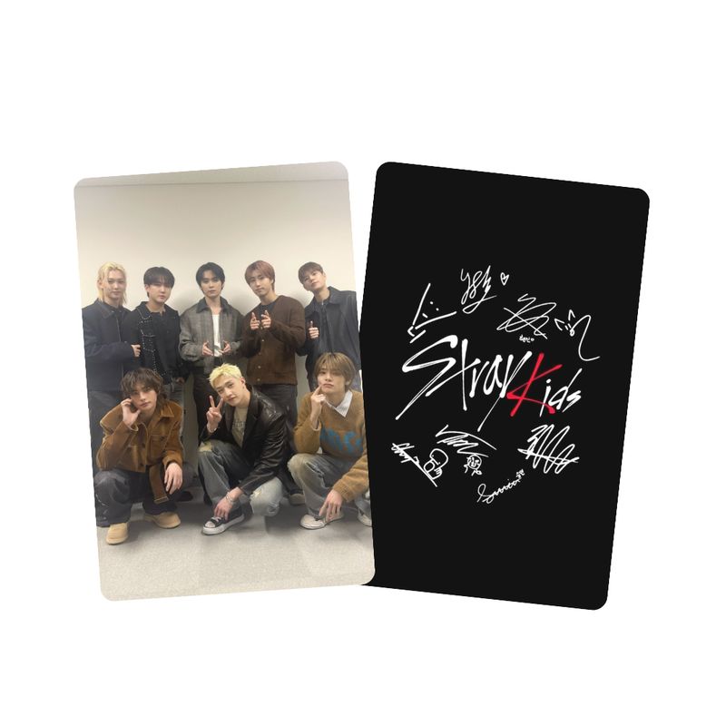 [NEW]  Stray Kids Group Solocards!
