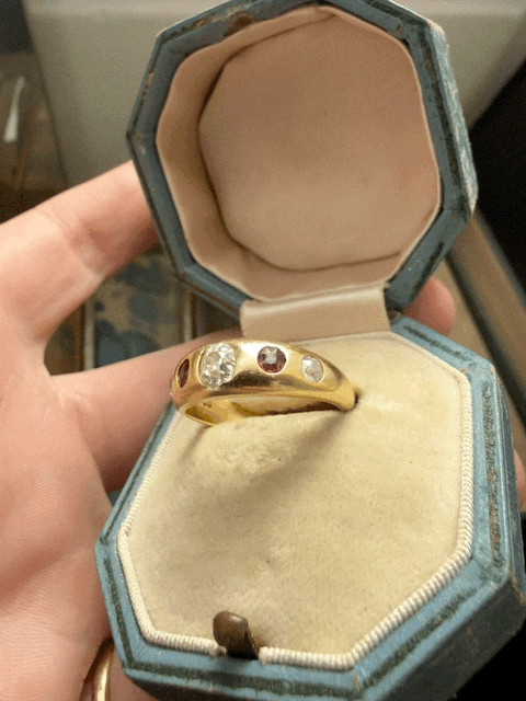 18ct Gold Diamond and Ruby Gypsy Ring