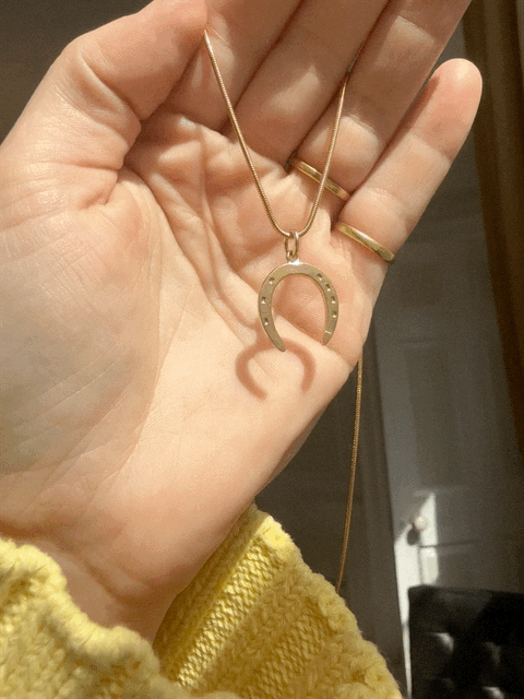 9ct Gold Horseshoe Pendant