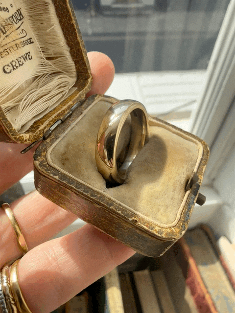 9ct Gold Heavy Wedding Band