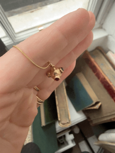 Antique 18ct Gold Sputnik Pendant