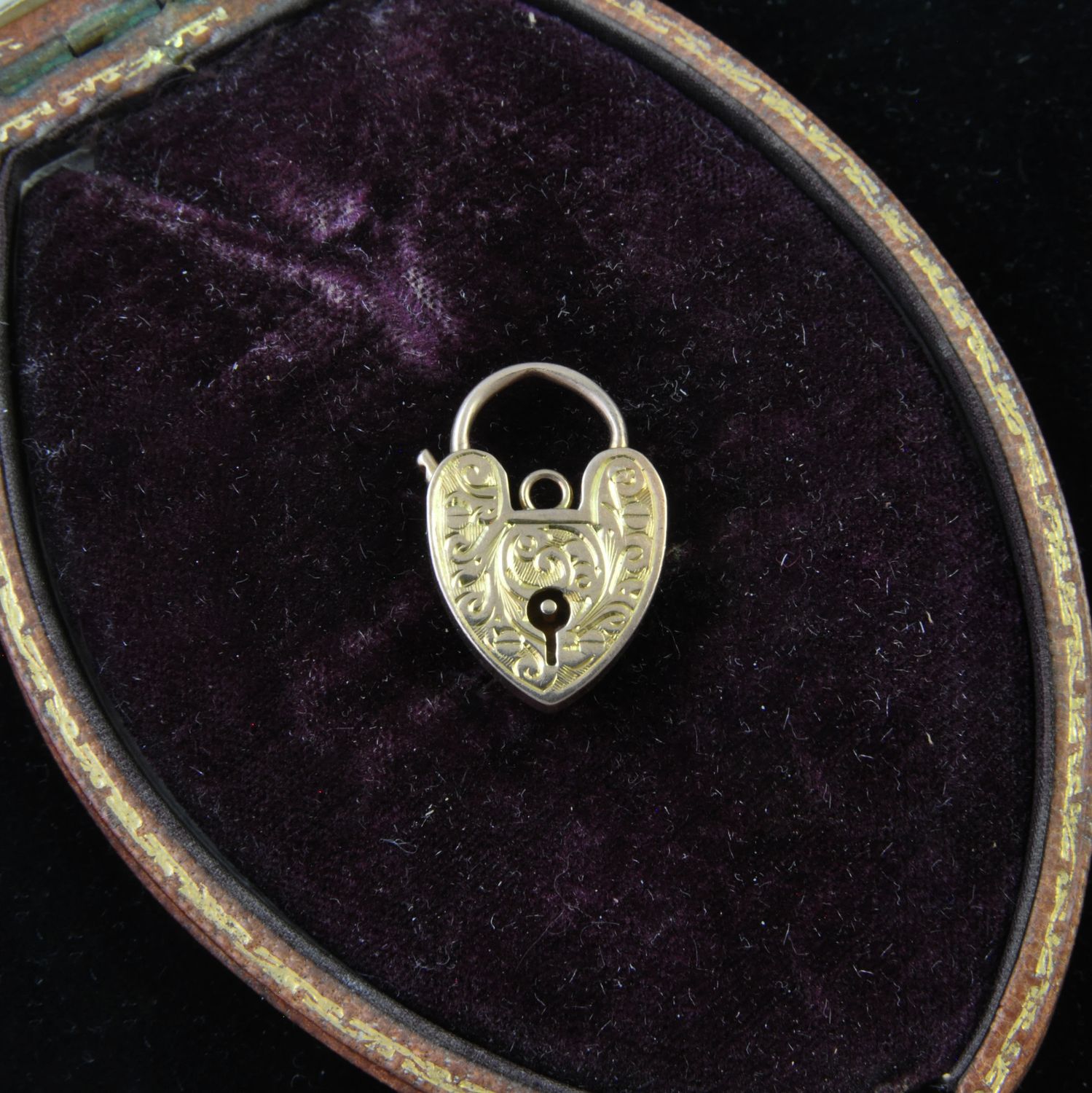 9ct Floral Heart Padlock 9ct Floral Heart Padlock