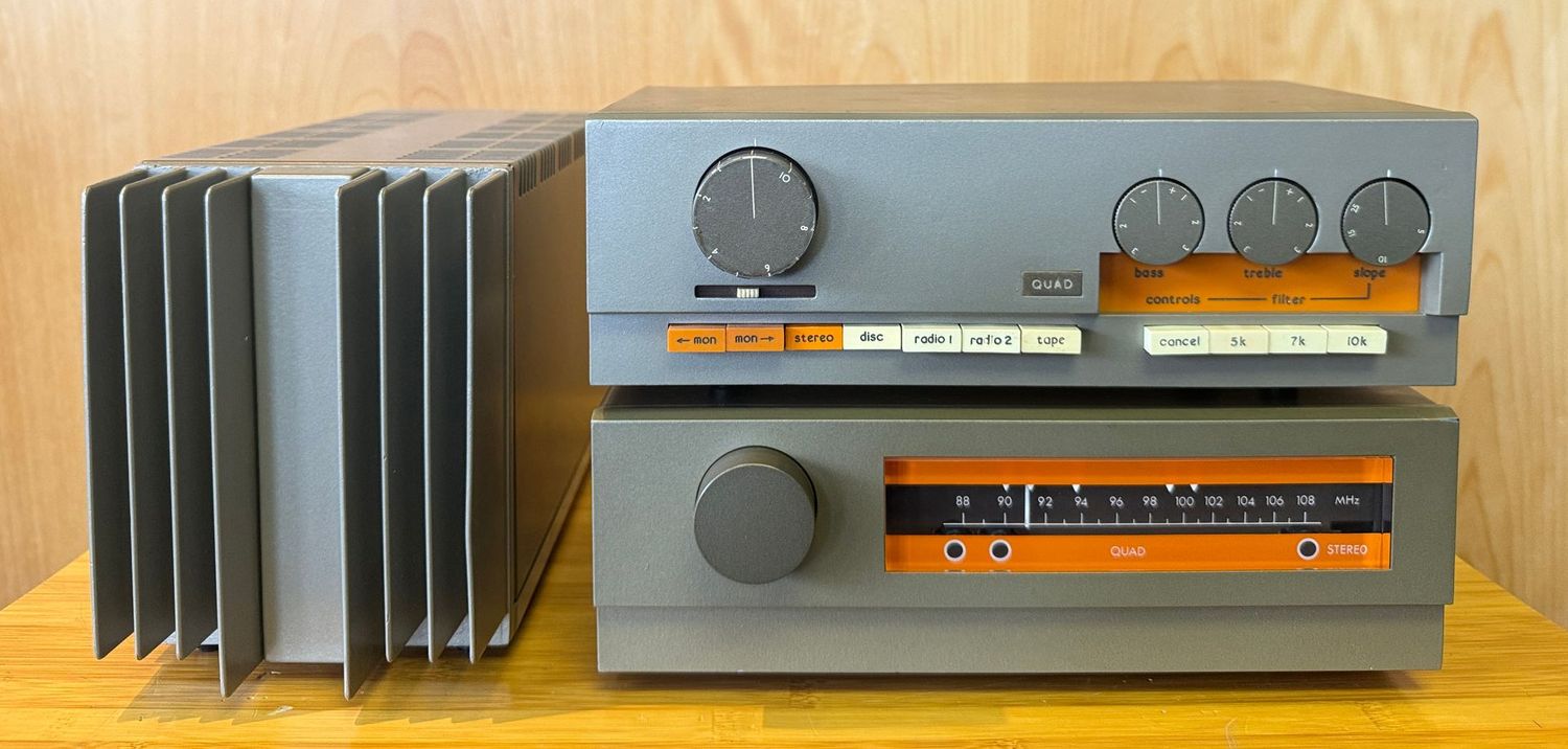 Quad 33 Preamp FM3 Tuner 303 Poweramp Quad 33 Preamp FM3 Tuner 303 Poweramp