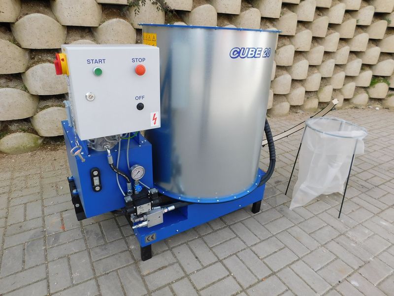 Falach Cube 20 Wood Briquetter