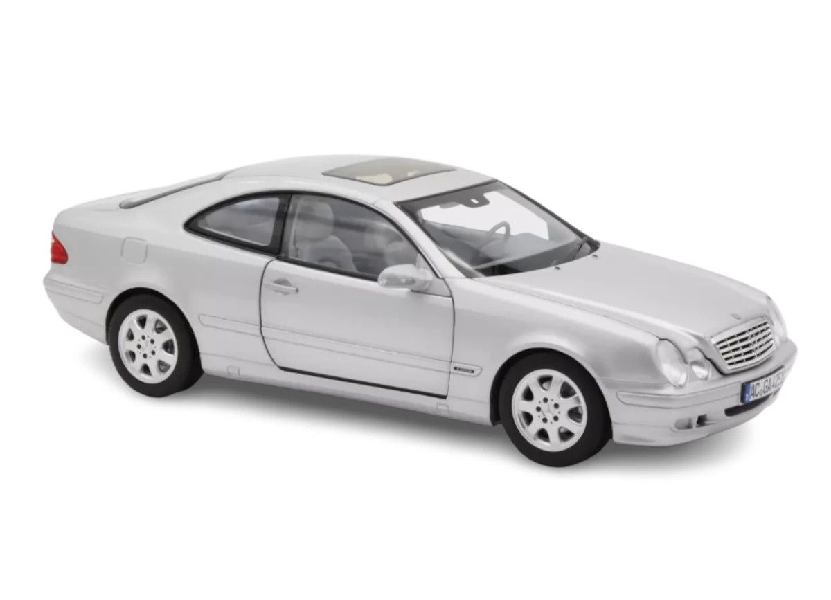 1:18 Norev - 2000 Mercedes-Benz CLK-Class Brillant Silver