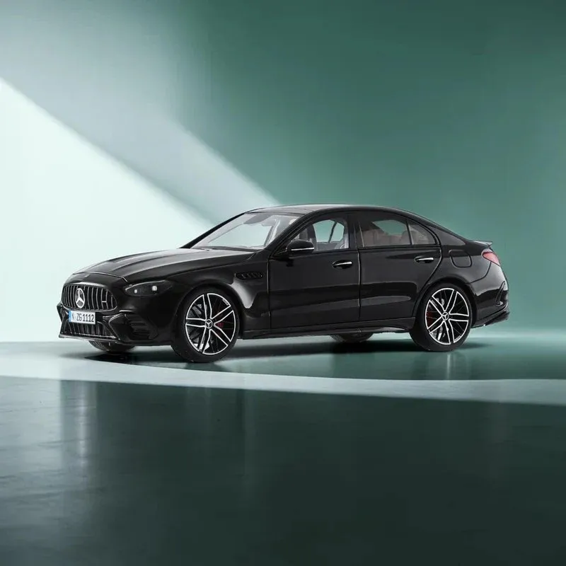 1:18 iScale - 2024 Mercedes-Benz C-Class C63 S E-Performance Obsidian Black