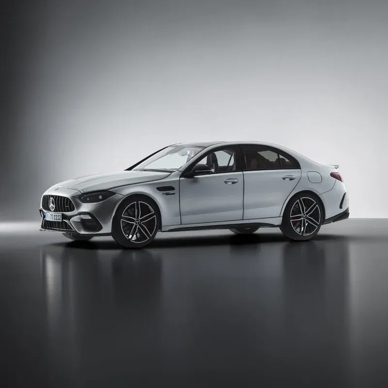 1:18 iScale - 2024 Mercedes-Benz C-Class C63 S E-Performance Hightech Silver 1:18 iScale - 2024 Mercedes-Benz C-Class C63 S E-Performance Hightech Silver
