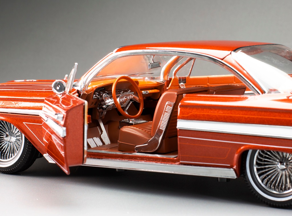 1:18 Sunstar - 1961 Chevrolet Impala Lowrider Cabriolet Hard-Top Copper Metallic