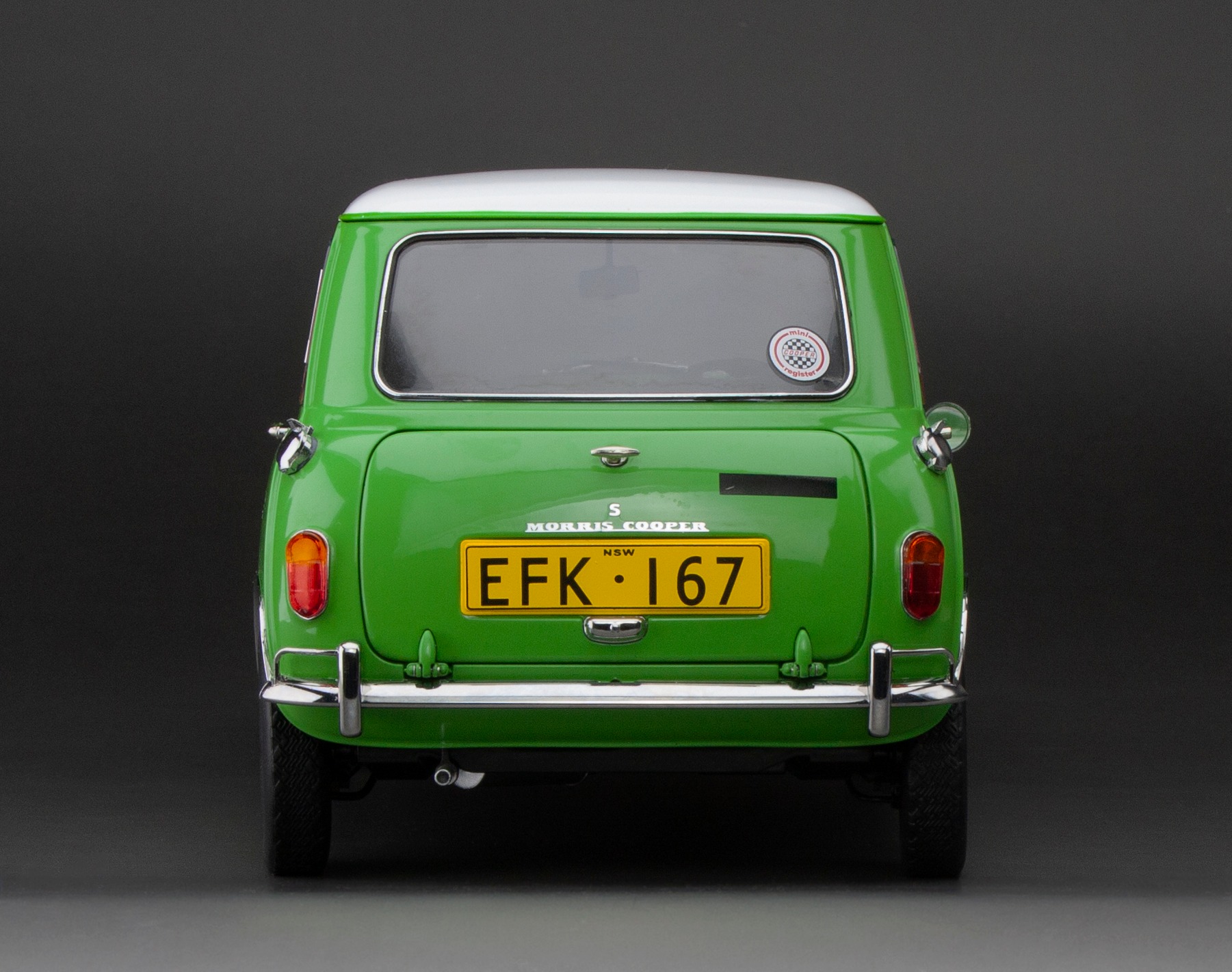 1:12 Sunstar - Morris Mini Cooper S #13 Winner Bathurst Gallaher 500 1966 R. Aaltonen - B. Holden