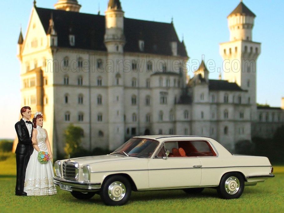 1:43 Matrix - 1968 Mercedes-Benz S-Class 280C Coupe (W111) Matrimonio Just Married Wedding *With 2 Figures*
