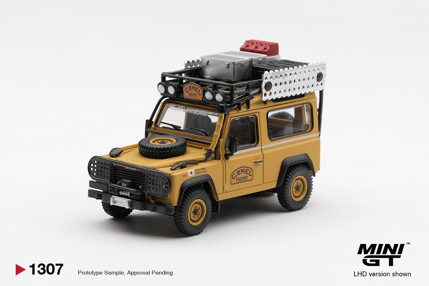 1:64 Mini GT - 1985 Land Rover Defender 90 *Camel Trophy* Team Japan Camel Trophy Borneo